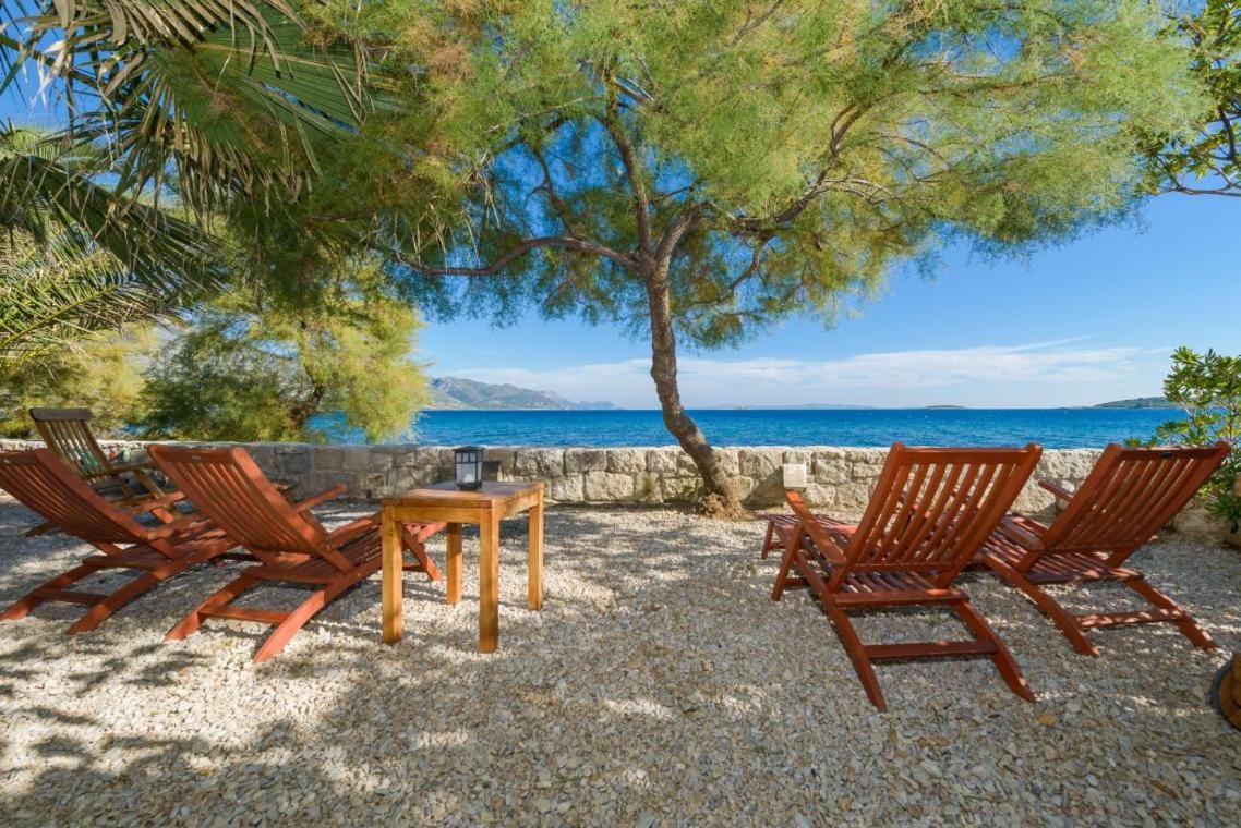 Luxury Beachfront Villa Mare With Private Pool At The Beach Orebic - Peljesac Экстерьер фото