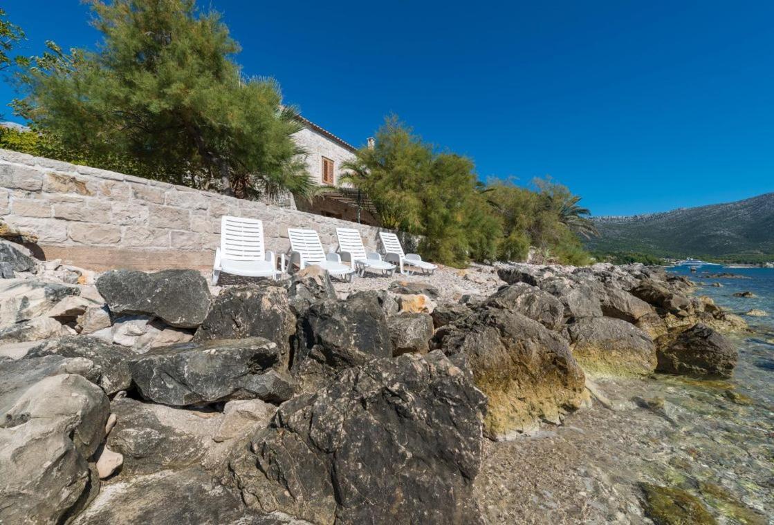 Luxury Beachfront Villa Mare With Private Pool At The Beach Orebic - Peljesac Экстерьер фото